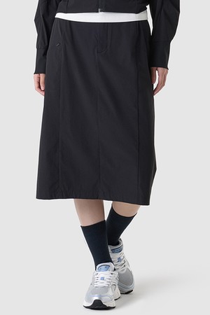 여성 레귤러핏 우븐 미디기장 스커트 - 블랙(QQ322OSK71)