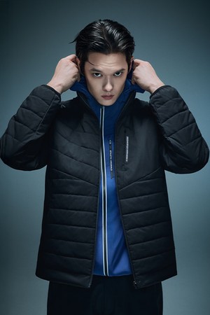 디펜더 스노우스톰 패딩 자켓 블랙 SQ321SPD96