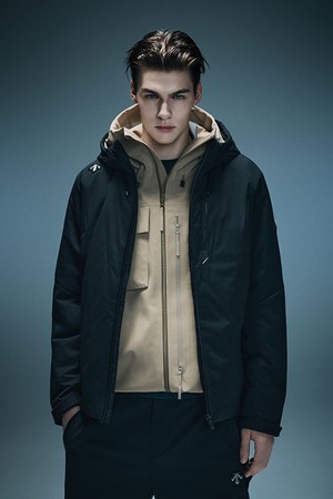 디펜더 스노우스톰 경량 패딩 자켓 블랙 SQ321SPD97