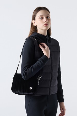 우먼스 미니 크로스백 블랙 SQ422SBGO5