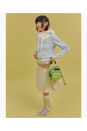 여성 패딩 미니 크로스백 _LIME GQ422LBGO1_GREEN-a