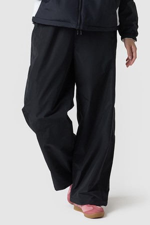 여성 스트레치 우븐 기모 와이드핏 팬츠 - 블랙 QQ422OPTO1