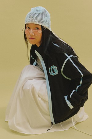 [온라인 전용] 여성 배색 포인트 플리스 점퍼 _BLCK GQ322LBL96