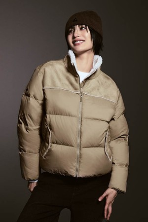 여성 루즈핏 페이크 무스탕 다운 자켓 - 베이지 QQ422ODJN6