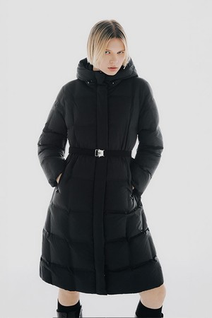 우먼스 캐논 롱 튜브 다운 자켓 블랙 SQ422SDJO8