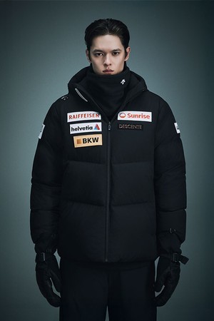 스위스 스키 후드형 다운 자켓 블랙 SQ423SDJO3