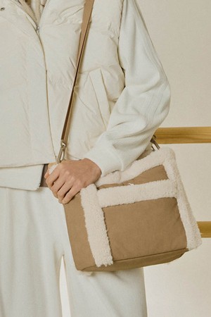 여성 시즈널 토트백 - 베이지 QQ422WBGO1