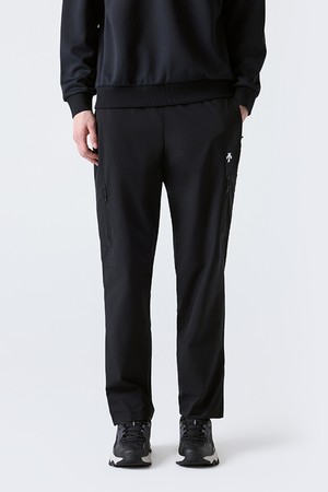 트레이닝 스트레이트 우븐 팬츠 블랙 SR121TPT21