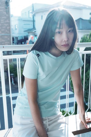 [소빈 착용] 터프 백그래픽 반팔 티셔츠 라이트 그린 SR123UTS23