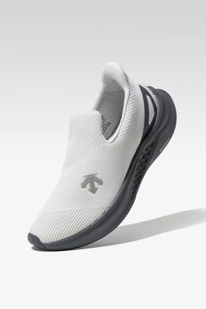 런 스텝 슬립온 그레이 SR123RRN31