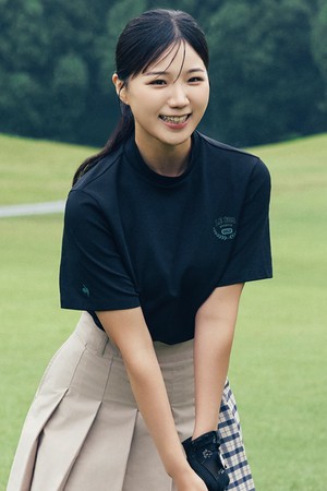 여성 클래식 체크 레터링 모크넥 반팔 티셔츠 _BLCK GR322LTS83