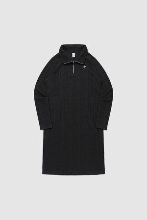 여성 플루시 케이블 슬림핏 후드 원피스 - 블랙 QR322OOP91