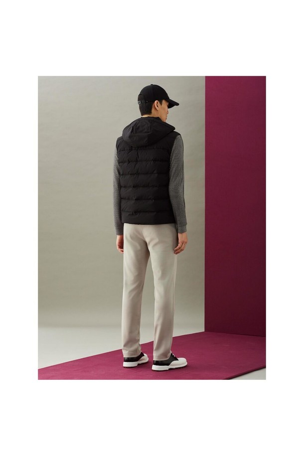 상품 슬라이드 이미지 1