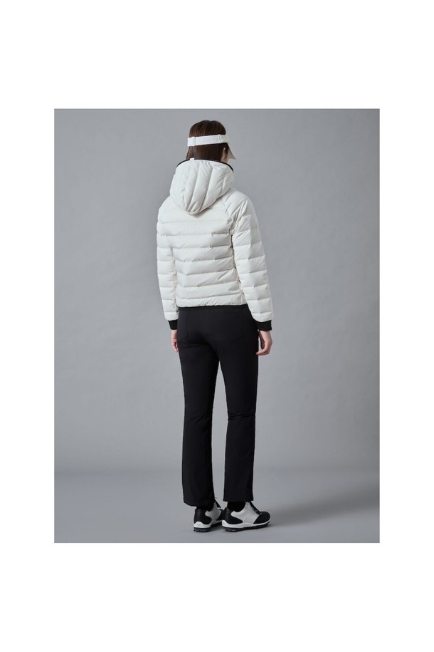 상품 슬라이드 이미지 1