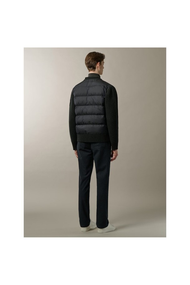 상품 슬라이드 이미지 1