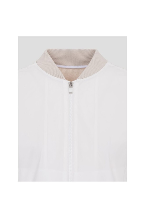 상품 슬라이드 이미지 1