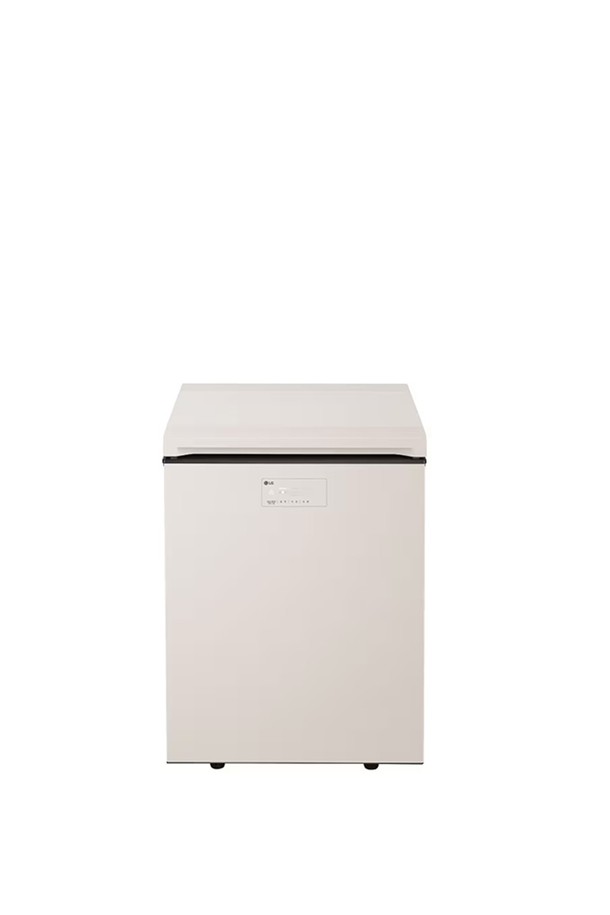 LG 디오스 오브제컬렉션 김치톡톡 128L Z135MEE123은 베이지 색상의 3등급 김치냉장고입니다. 최대 57배 유산균 증식 효과를 통해 김치의 맛을 더욱 깊게 만들어주며, 직접 담근 김치와 포장 김치 모두 신선하게 보관할 수 있습니다. 김치 전용 보관 시스템과 맞춤 보관 기술은 김치의 종류에 따라 최적의 환경을 제공합니다. 128L 용량으로, 좌/우칸 김치통에 김치를 80% 적재하여 보관하는 것을 권장합니다. 오브제컬렉션 디자인으로 주방의 품격을 높여줍니다.
