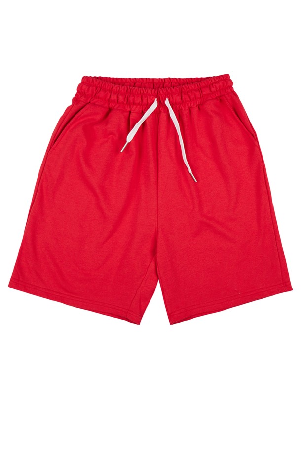 씨알에스디엘 베이직 트레이닝 숏 팬츠는 부드러운 면 소재로 제작되어 뛰어난 착용감을 제공하며, 일상 및 운동 시 편안하게 착용할 수 있습니다. 블랙, 그레이, 그린, 레드 4가지 색상으로 출시되었으며, 고탄력 허리 밴딩과 와이드 루즈핏 디자인으로 활동성을 높였습니다. 유틸리티 포켓과 내구성이 뛰어난 소재, 형태 유지력으로 여름철 스타일리시하고 실용적인 코디를 완성해 보세요.
