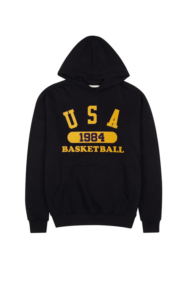 씨알에스디엘 유에스에이 바스켓볼 후디는 90년대 스트릿 패션을 현대적으로 재해석한 공용 후드입니다. 블랙과 옐로우 두 가지 색상으로 출시되었으며, 두꺼운 두께감과 기모 안감으로 겨울철에도 따뜻하게 착용할 수 있습니다. 루즈핏과 와이드한 바디라인, A라인 실루엣으로 편안함과 스타일리시함을 동시에 잡았습니다. 면과 폴리에스테르 혼방 소재로 제작되어 부드러운 촉감을 자랑하며, 이중 워싱 처리로 변형과 수축을 최소화했습니다. 후드, 긴 소매, 로고 및 프린트 패턴이 특징이며, 겨울 데일리룩이나 스포티한 스타일 연출에 적합합니다.
