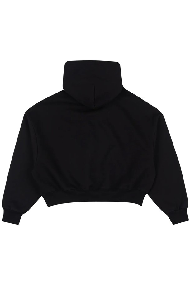 씨알에스디엘 세븐 플라워 크롭 후드는 면과 폴리에스테르 혼방 소재로 제작되어 편안한 착용감을 선사합니다. 블랙 컬러 바탕에 플라워 패턴 디자인이 돋보이며, 크롭 기장과 후드 디자인으로 트렌디한 스타일을 연출합니다. 캐주얼하면서도 개성 있는 상의를 찾는 분들께 적합한 제품입니다.
