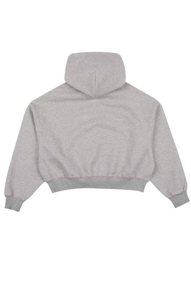 씨알에스디엘 세븐 플라워 크롭 후드는 면과 폴리에스테르 혼방 소재로 제작되어 편안한 착용감을 선사합니다. 플라워 패턴이 돋보이는 디자인으로, 캐주얼, 미니멀, 걸리시 스타일 연출에 용이합니다. 크롭 기장과 후드 디자인이 트렌디한 느낌을 더하며, 동네 마실룩, 카페룩, 집콕룩 등 다양한 TPO에 활용하기 좋습니다. 그레이 색상으로 어떤 옷에도 잘 어울려 데일리 아이템으로 활용하기 좋습니다. 세련된 디자인과 실용성을 겸비한 상의입니다.
