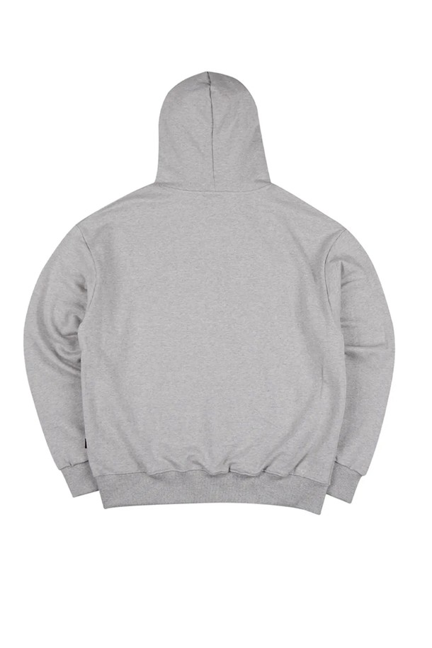 남성용 씨알에스디엘 투엑스라지 애틀래틱 후드입니다. 일상 및 스포츠 활동에 적합하며, 가을/겨울 시즌에 따뜻하게 착용할 수 있습니다. 오버핏 디자인과 레터링/프린트 무늬가 돋보이며, 그레이 컬러에 긴 소매와 후드넥 라인이 스포티하고 캐주얼한 스타일을 연출합니다. XXL 사이즈로 편안한 착용감을 제공하며, 애슬레틱 디자인으로 활동성을 더했습니다.
