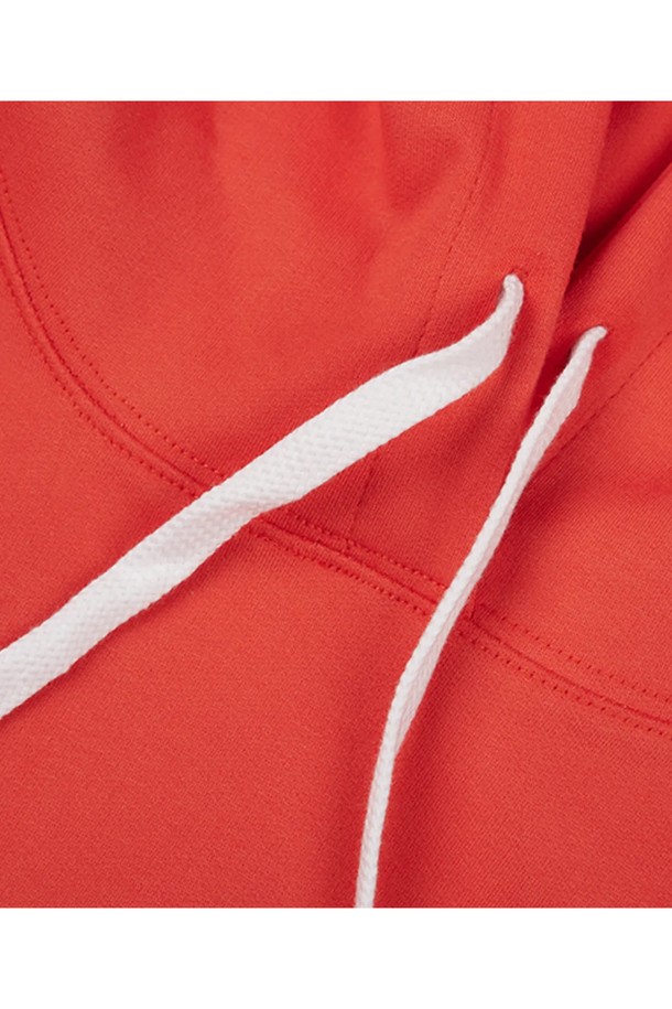 씨알에스디엘 세븐 플라워 크롭 후드는 여성용 상의로, 봄, 가을에 착용하기 좋은 캐주얼 스타일의 긴 소매 후드입니다. 코랄과 오렌지 두 가지 색상으로 출시되었으며, 부드러운 면 소재에 화이트/블루 플라워 프린트가 더해져 산뜻한 포인트를 줍니다. 레귤러핏 크롭 기장으로, 일상에서 편안하고 스타일리시하게 연출할 수 있습니다.
