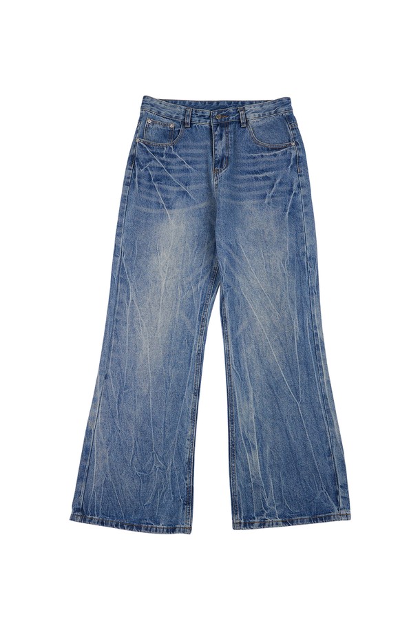 **워싱 세미부츠컷 데님**은 남성용 바지로, 캐주얼하고 베이직한 스타일을 연출합니다. 블루 컬러의 긴 기장으로 봄, 여름, 가을에 착용하기 좋으며, 면과 폴리에스테르 혼방 소재에 워싱 가공을 더해 자연스러운 멋을 냅니다. 레귤러핏 부츠컷 디자인으로 편안한 착용감을 제공합니다.
