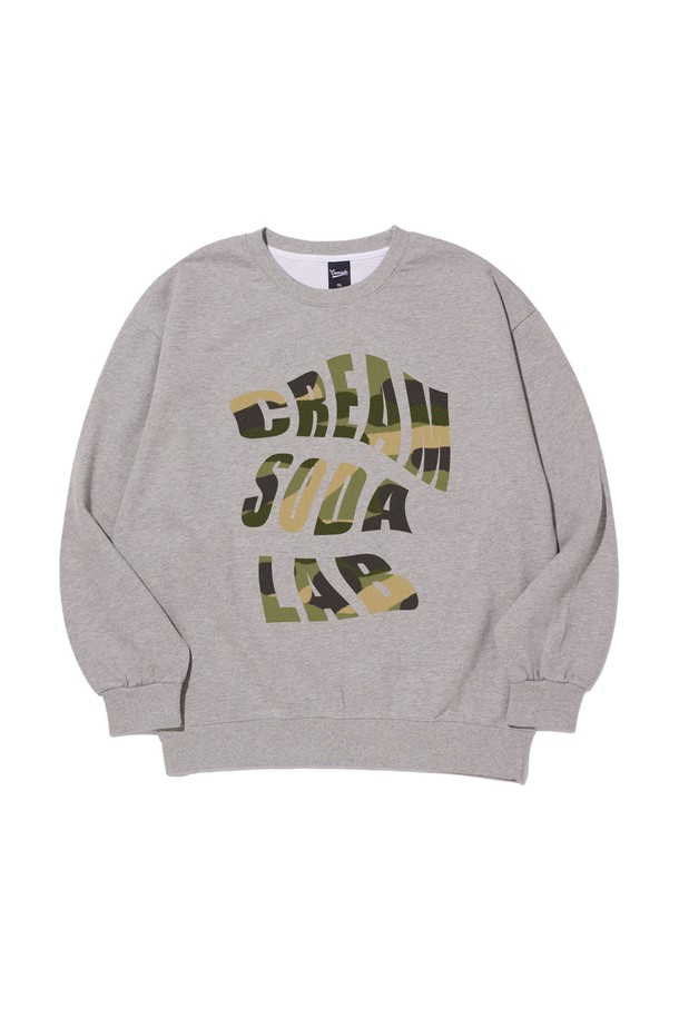 씨알에스디엘 노이즈 카모 그래픽 맨투맨 (기모)은 캐주얼, 스트릿 스타일을 즐기는 남성들을 위한 겨울 데일리룩 필수템입니다. 블랙, 그레이, 라이트그레이, 오트밀, 레드, 네이비 6가지 색상으로 출시되어 폭넓은 선택지를 제공합니다. 넉넉한 오버핏에 부드러운 촉감의 면, 폴리에스테르 혼방 기모 안감으로 따뜻함과 편안함을 동시에 선사합니다. 카모 패턴과 로고 디자인이 돋보이며, 2바늘 커버스티치 넥 라인, 소매단과 밑단 립 마감, 사이드심 포인트 라벨, 견고한 봉제 디테일로 퀄리티를 높였습니다.
