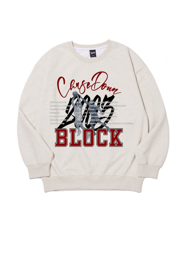 씨알에스디엘 체이스 다운 블락 맨투맨은 캐주얼, 스포티, 미니멀 스타일을 모두 아우르는 남성용 상의입니다. 아이보리, 화이트 두 가지 색상으로 출시되었으며, 가을, 겨울 시즌에 어울리는 두꺼운 두께감과 부드러운 촉감을 자랑합니다. 면 소재에 기모 안감을 더하여 보온성을 높였으며, 기모/논기모 옵션 선택이 가능합니다. 레터링 프린트가 돋보이는 라운드넥 디자인으로, 산책룩, 집콕룩 등 다양한 TPO에 활용 가능합니다. 레귤러핏으로 편안하게 착용할 수 있으며, 긴 소매 기장입니다.
