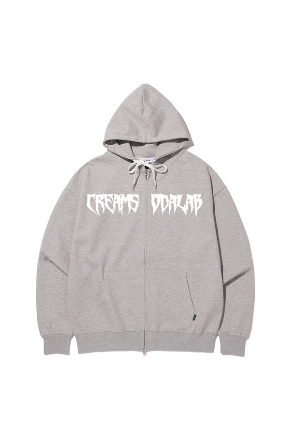 씨알에스디엘(CRS DL) 다크 로고 그래픽 집업 후드는 캐주얼 및 스트리트 스타일을 위한 공용 후드집업입니다. 부드러운 면 소재로 제작되어 편안한 착용감을 선사하며, 봄, 가을, 겨울 세 계절 모두 활용 가능합니다. 레귤러 핏에 후드 디자인, 긴 소매, 그리고 그래픽 프린트 로고 디테일이 특징입니다. 두꺼운 두께감으로 보온성을 높였으며, 일상생활에서 스타일리시하게 연출하기 좋습니다. 그레이 컬러로 다양한 옷과 쉽게 매치할 수 있습니다.
