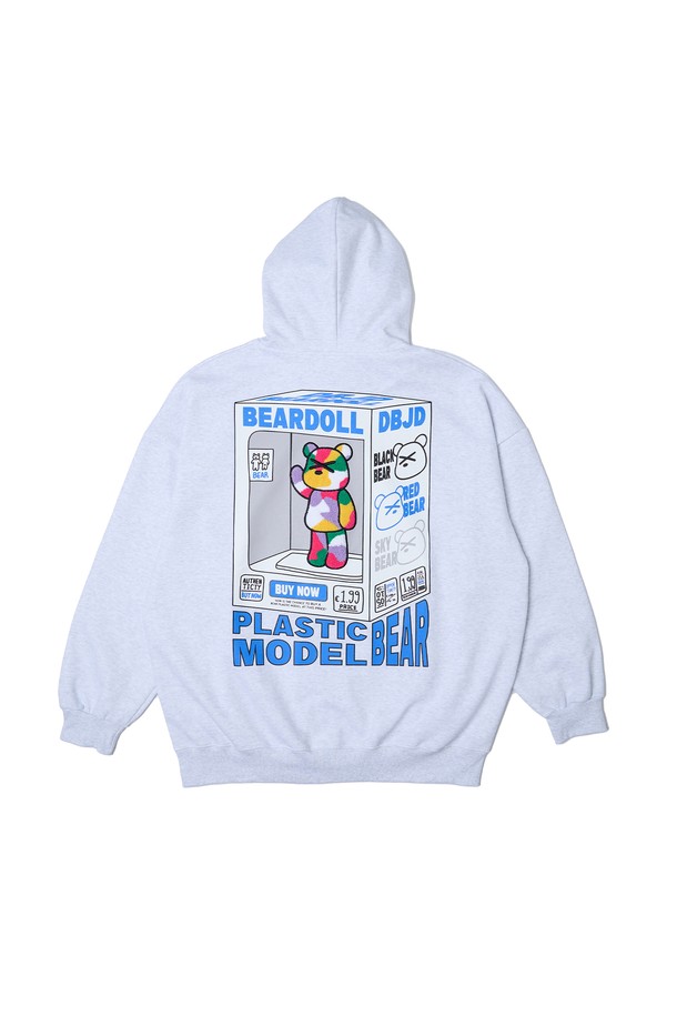 포근한 부클 소재와 귀여운 베어 캐릭터가 돋보이는 피규어 부클베어 후드집업입니다. 블랙과 라이트 그레이 두 가지 색상으로 출시되어 데일리룩에 활용하기 좋습니다. 봄, 가을, 겨울, 세 계절 모두 착용 가능하며 캐주얼한 스타일을 연출해 줍니다. 레귤러 핏으로 편안하게 착용할 수 있으며, 두꺼운 두께감으로 따뜻함을 더했습니다. 집업 스타일로 간편하게 입고 벗을 수 있어 동네 마실룩, 집콕룩, 겨울 데일리룩 등 다양한 TPO에 활용 가능합니다.
