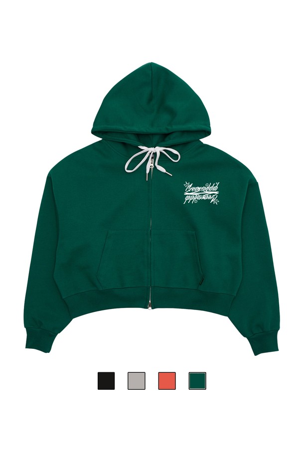 씨알에스디엘 로고 크롭 집업 후드는 그린, 블랙, 그레이, 레드의 4가지 색상으로 출시된 남녀 공용 상의입니다. 봄/가을 계절에 적합하며, 스트릿 및 캐주얼 스타일을 연출할 수 있는 크롭 기장의 후드 집업입니다. 면 소재에 로고 프린팅이 돋보이며, 긴소매 디자인과 보통 두께감으로 편안하게 착용할 수 있습니다.
