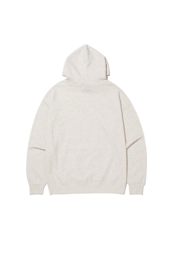 CRS DL 1993 미드필더 후드는 캐주얼과 스트릿 스타일을 모두 만족시키는 공용 후드티셔츠입니다. 부드러운 촉감의 면, 폴리에스터 혼방 소재에 기모 안감을 더해 가을, 겨울 시즌에 따뜻하게 착용할 수 있으며, 블랙, 그레이 등 7가지 다채로운 컬러 옵션을 제공합니다. 세미 오버핏 실루엣과 더블 스티치 넥라인, 립조직 바디/소매단, 강화된 스트링 팁 등의 디테일로 완성도를 높였으며, 텀블워싱 및 텐터 가공을 거쳐 뛰어난 내구성을 자랑합니다.
