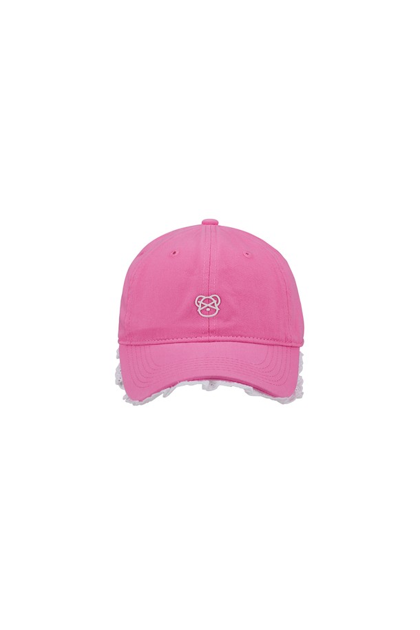 실리콘 곰 레이스 볼캡은 여성용 모자로, 면 소재에 레이스 패턴이 더해져 페미닌한 분위기를 연출합니다. 블랙, 그린, 핑크, 옐로우 네 가지 컬러로 출시되어 다양한 스타일을 소화할 수 있으며, 일상에서 편안하게 착용하기 좋습니다. 프리사이즈로 사이즈 조절이 가능하며, 봄, 여름, 가을 계절에 활용하기 좋은 아이템입니다.
