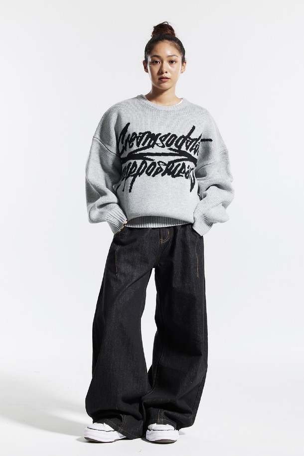 CREAM SODA LAB - 스웨터 - 씨알에스디엘 빅 그래픽 자카드 니트 맨투맨