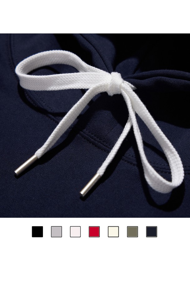 씨알에스디엘 위스콘신 바스켓볼 후드는 남녀 공용으로 제작되었으며, 네이비 컬러의 레귤러핏 긴소매 후드입니다. 면과 기모 소재를 사용하여 부드러운 촉감을 제공하며, 두꺼운 두께감으로 가을, 겨울철 넉넉하게 착용 가능합니다. 스포티하고 캐주얼한 스타일을 연출하며, 스포츠 프린팅과 바스켓볼 디자인, 로고 패턴으로 포인트를 더했습니다.
