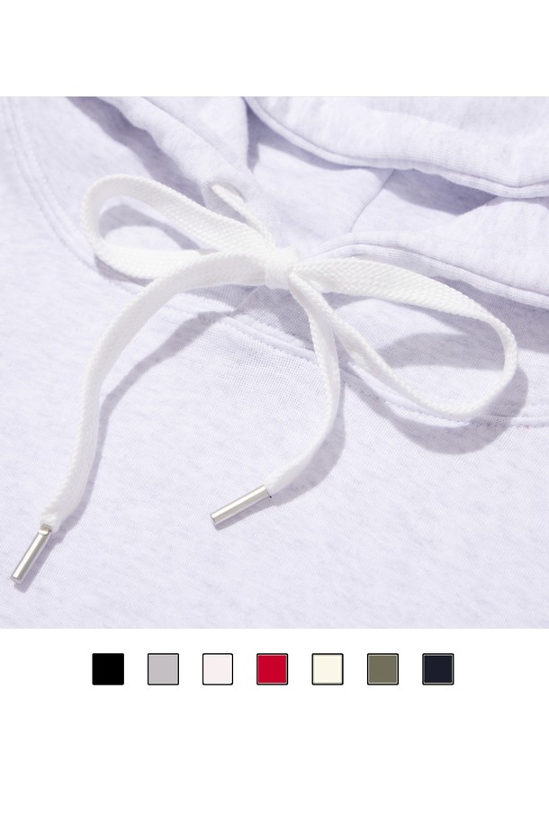 씨알에스디엘 위스콘신 바스켓볼 후드는 농구 모티프 디자인과 후드 스타일을 갖춘 남녀 공용 상의입니다. 부드러운 촉감의 면 소재에 긴 소매, 레귤러 핏으로 제작되었으며, 가을/겨울 시즌에 적합한 두꺼운 두께감과 기모 안감으로 보온성을 높였습니다. 블랙, 화이트, 그레이, 레드, 베이지, 카키, 네이비 등 다양한 색상으로 출시되어 스포티하면서도 캐주얼한 스타일을 연출할 수 있습니다.
