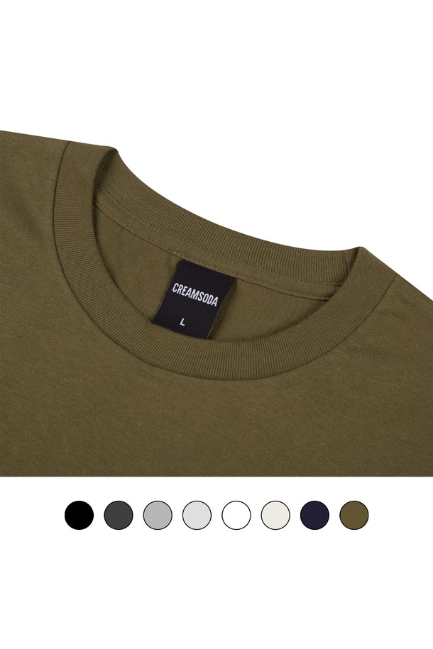 씨알에스디엘 백스트릿 반팔 티셔츠는 부드러운 면 소재로 제작되어, 얇고 가벼운 착용감을 선사합니다. 라운드넥에 세미오버핏으로 디자인되어 베이직하면서도 캐주얼한 스타일을 연출하며, 화이트, 블랙, 그레이 등 다양한 8가지 컬러로 만나볼 수 있습니다. 2바늘 커버스티치 마감 처리와 흡습 기능을 갖춰, 일상생활에서 편안하게 착용 가능하며 민감성 피부에도 안심하고 입을 수 있습니다.
