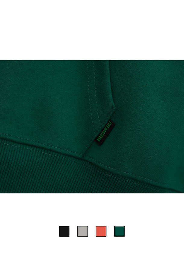 씨알에스디엘 로고 크롭 집업 후드는 그린, 블랙, 그레이, 레드의 4가지 색상으로 출시된 남녀 공용 상의입니다. 봄/가을 계절에 적합하며, 스트릿 및 캐주얼 스타일을 연출할 수 있는 크롭 기장의 후드 집업입니다. 면 소재에 로고 프린팅이 돋보이며, 긴소매 디자인과 보통 두께감으로 편안하게 착용할 수 있습니다.
