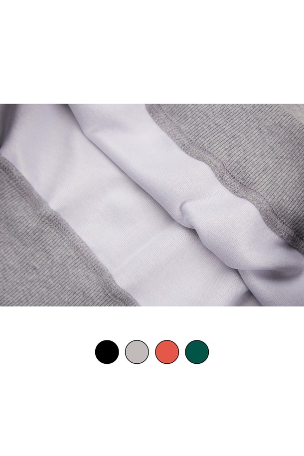 "씨알에스디엘 더 샤이닝 씨알에스디엘걸 크롭 후드"는 부드러운 면 소재로 제작되어 편안한 착용감을 선사하며, 캐주얼한 스타일을 연출하기에 좋습니다. 여성용으로, 봄, 가을에 어울리는 보통 두께의 긴 소매 크롭 후드입니다. 후드 디자인과 루즈핏으로 활동성을 높였으며, 그래픽 프린트가 돋보이는 제품입니다.
