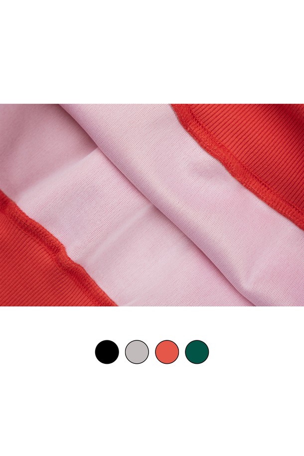 "씨알에스디엘 더 샤이닝 씨알에스디엘걸 크롭 후드"는 여성용 상의로, 캐주얼 및 스포티한 스타일을 연출하기 좋습니다. 봄, 가을 시즌에 적합하며, 크롭 기장과 핏으로 활동성을 더합니다. 면 소재에 캐릭터 및 로고 프린트가 돋보이는 디자인으로, 레드와 코랄 두 가지 컬러로 만나볼 수 있습니다.
