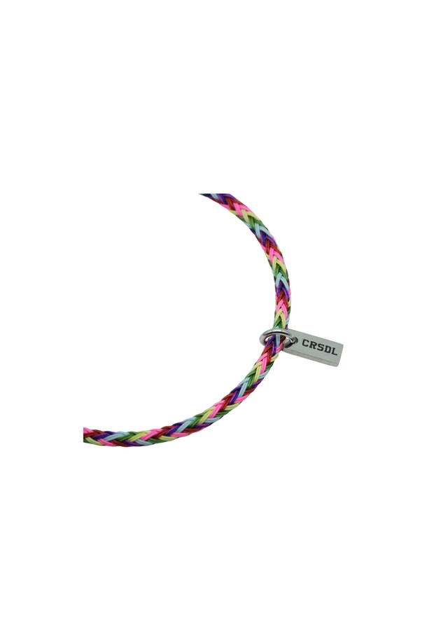 씨알에스디엘 카테나 슬림 팔찌는 남녀 모두 착용 가능한 액세서리입니다. 스테인리스스틸 소재에 로프 트위스트 패턴과 실버 포인트, 트위스트 스틱 디자인으로 미니멀하고 캐주얼한 스타일을 연출합니다. 핑크와 블랙 두 가지 색상으로 제공되며, 사이즈 조절이 가능하여 편안하게 착용할 수 있습니다. 일상생활에서 착용하기 좋으며, 향수, 헤어스프레이, 물, 땀에 주의하여 관리해야 합니다. 목욕, 수면, 운동 시에는 착용하지 않는 것이 좋고, 알레르기 반응이 나타날 수 있습니다.
