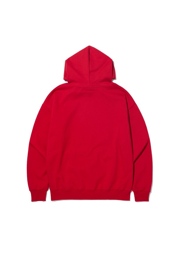 씨알에스디엘 1993 미드필더 후드는 부드러운 촉감의 면과 폴리에스테르 혼방 소재로 제작되어 가을, 겨울철에도 따뜻하게 착용할 수 있는 두꺼운 기모 안감의 후드티셔츠입니다. 오버핏 디자인에 블랙, 그레이, 네이비 등 7가지 다양한 컬러로 출시되어 캐주얼 및 스포티한 스타일 연출에 용이하며, 로고 프린트가 포인트로 더해졌습니다. 이중 스티치 네크라인, 견고한 스트링 마감, 립 원단 밑단, 견고한 스티칭 등 꼼꼼한 디테일로 내구성을 높였습니다.
