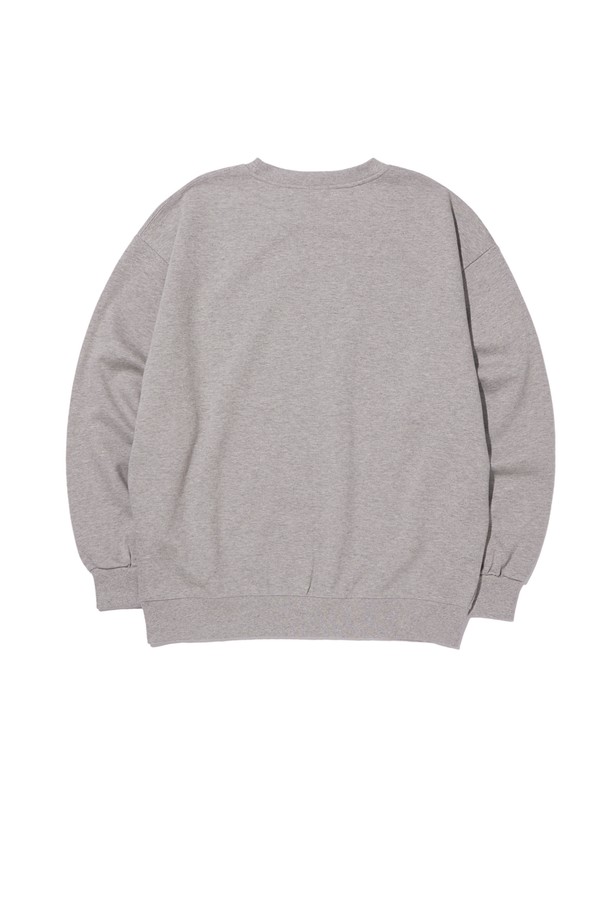 씨알에스디엘 XXL 맨투맨은 가을, 겨울 시즌에 안성맞춤인 공용 맨투맨입니다. 부드러운 촉감의 면과 폴리에스테르 혼방 소재로 제작되었으며, 오버핏 디자인과 라운드넥으로 편안한 착용감을 선사합니다. 그레이 컬러에 로고 또는 프린트 패턴으로 포인트를 주어 캐주얼, 스트릿, 미니멀 스타일을 연출하기 좋습니다. 두꺼운 두께감으로 따뜻함을 더하며, 기모/논기모 옵션 선택이 가능하여 취향에 맞게 선택할 수 있습니다. 겨울 데일리룩, 집콕룩, 산책룩 등 다양한 TPO에 활용해보세요.
