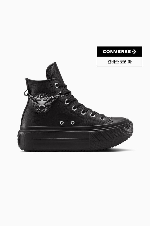 [컨버스] 척테일러 올스타 리프트 더블 스택 하이 블랙 A15165C는 캐주얼하고 미니멀한 스타일을 연출하기 좋은 여성 스니커즈입니다. 캔버스 소재의 블랙 컬러 하이탑 디자인으로, 사계절 내내 활용할 수 있습니다. 라운드 앞코와 레이스업 방식, 플랫폼 플랫 굽이 특징이며, 더블 스택 솔이 독특한 매력을 더합니다. 컨버스의 로고 패턴으로 포인트를 주어, 일상복에 개성을 더할 수 있는 아이템입니다.
