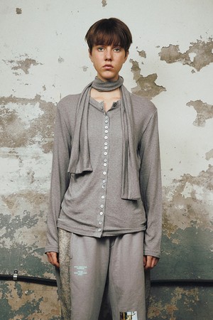 MANY BUTTONS SCARF CARDIGAN (Grey)