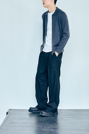 [ONLY ONLINE]  Two Tuck Wide Slacks