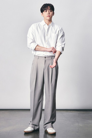 [브렌우드X포트너스] Two Tuck Wide Slacks