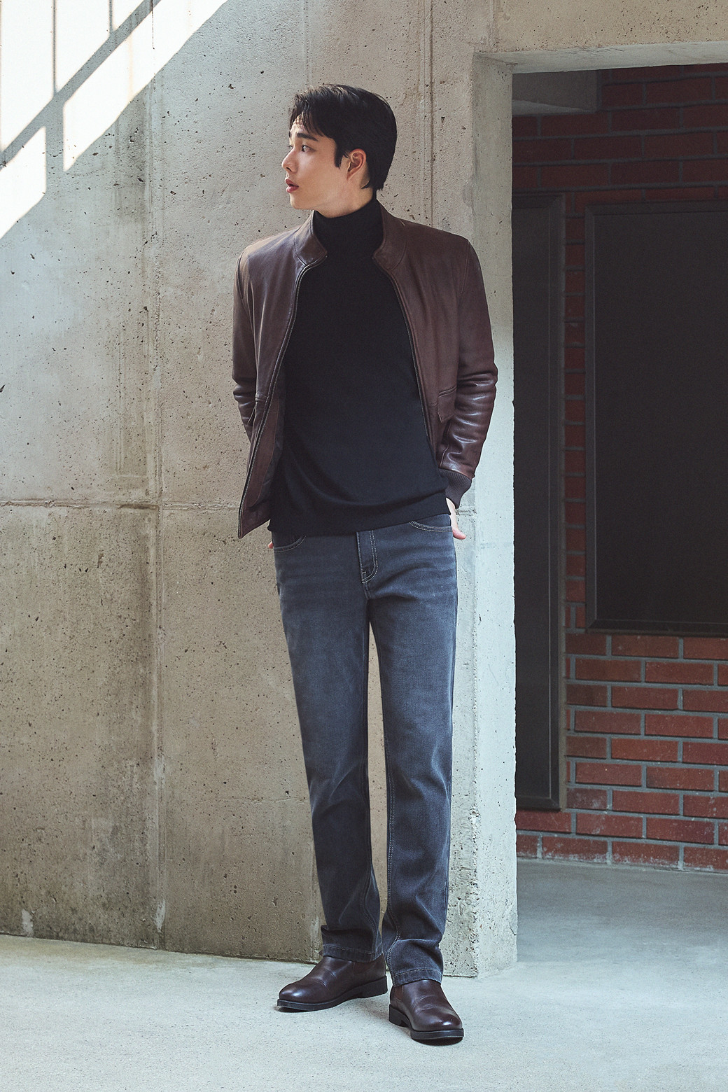 BRENTWOOD - 데님 - 스탠다드핏 기모 그레이 데님